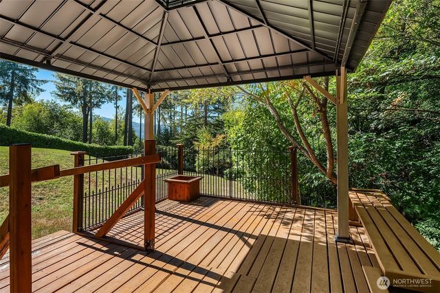 19516 SE 23rd Street, Sammamish, WA 98075