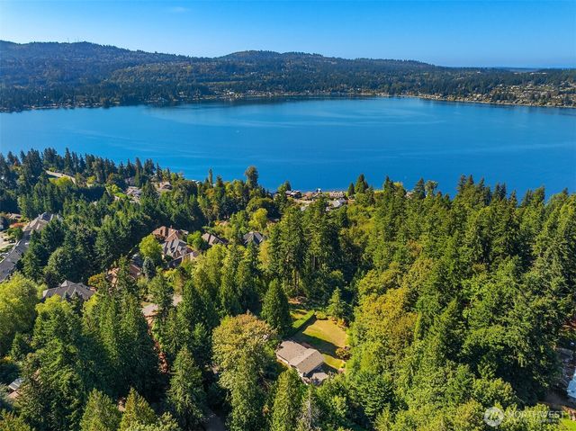 19516 SE 23rd Street, Sammamish, WA 98075