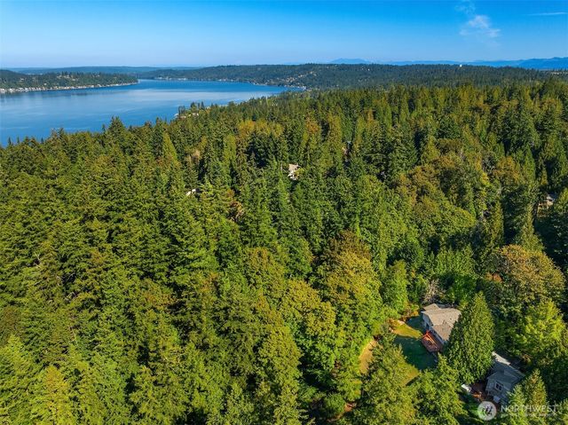 19516 SE 23rd Street, Sammamish, WA 98075