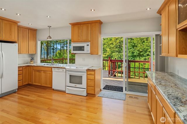 19516 SE 23rd Street, Sammamish, WA 98075