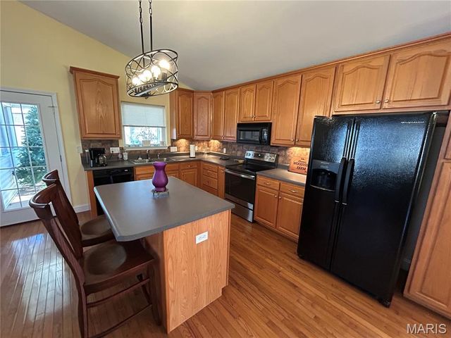 1308 Apple Blossom Lane, Washington, MO 63090