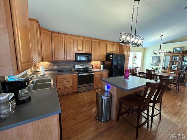 1308 Apple Blossom Lane, Washington, MO 63090