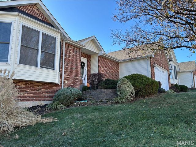 1308 Apple Blossom Lane, Washington, MO 63090