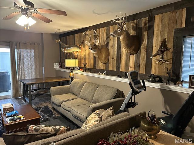 1308 Apple Blossom Lane, Washington, MO 63090