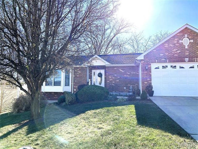 1308 Apple Blossom Lane, Washington, MO 63090