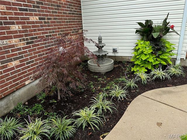 1308 Apple Blossom Lane, Washington, MO 63090