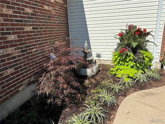 1308 Apple Blossom Lane, Washington, MO 63090