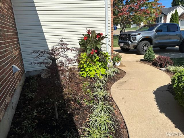 1308 Apple Blossom Lane, Washington, MO 63090