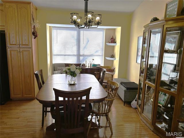 1308 Apple Blossom Lane, Washington, MO 63090