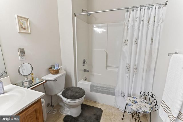 9008 EXECUTIVE CLUB DR, Delmar, MD 21875