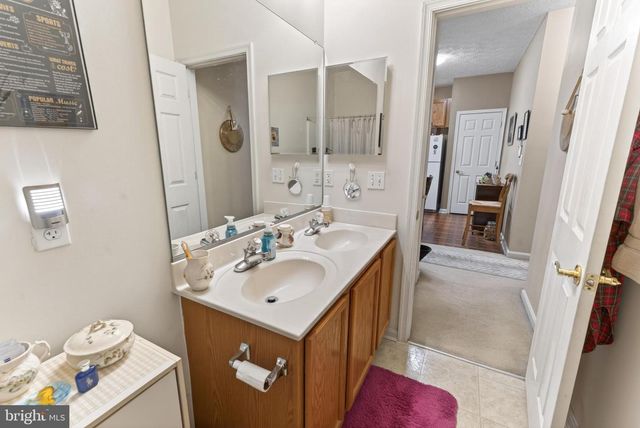 9008 EXECUTIVE CLUB DR, Delmar, MD 21875