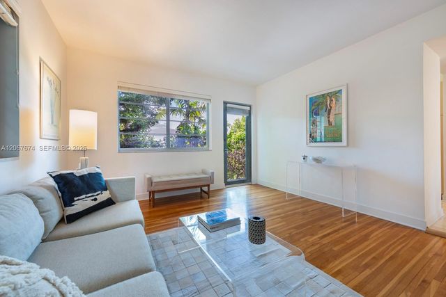 945 10th Street 3, Miami Beach, FL 33139
