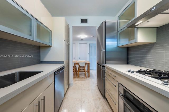 945 10th Street 3, Miami Beach, FL 33139