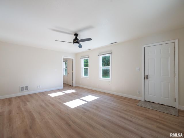 209 CAPRI Street, Pekin, IL 61554