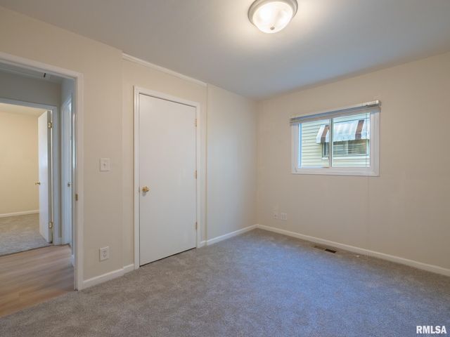 209 CAPRI Street, Pekin, IL 61554