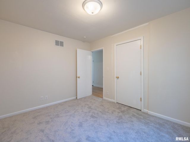 209 CAPRI Street, Pekin, IL 61554