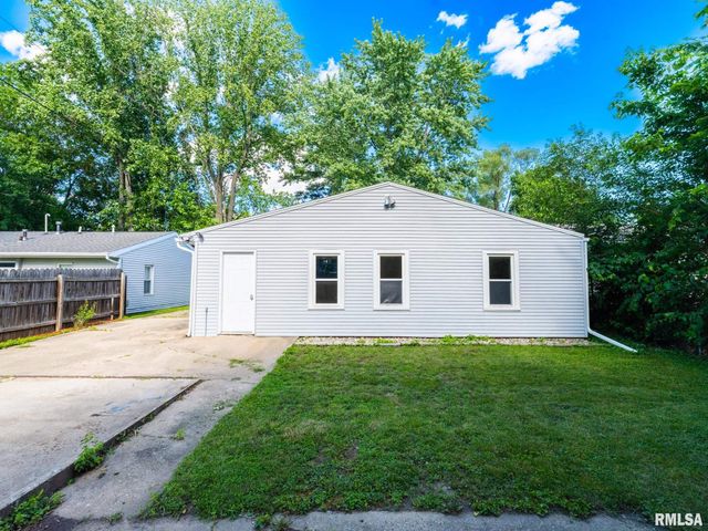 209 CAPRI Street, Pekin, IL 61554