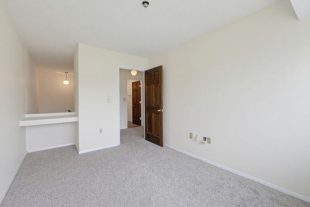 52 Rosewood Dr 52, Stoughton, MA 02072