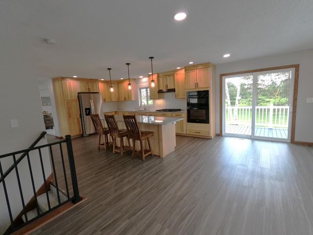 2261 State Road 35, Somerset, WI 54025