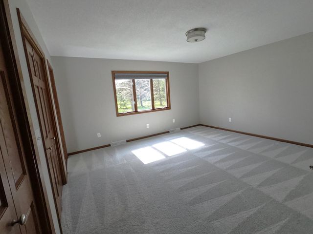 2261 State Road 35, Somerset, WI 54025