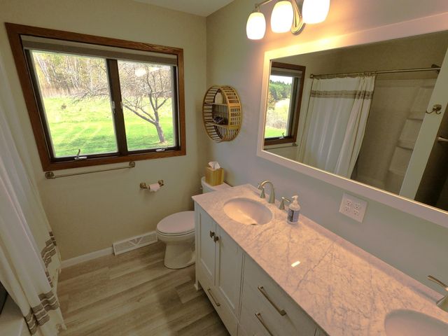 2261 State Road 35, Somerset, WI 54025