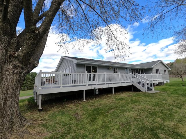 2261 State Road 35, Somerset, WI 54025