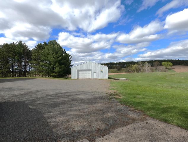 2261 State Road 35, Somerset, WI 54025
