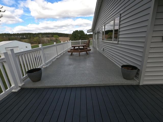 2261 State Road 35, Somerset, WI 54025