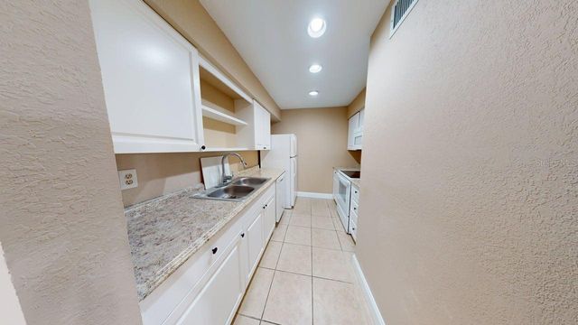 518 ORANGE 12, Altamonte Springs, FL 32701