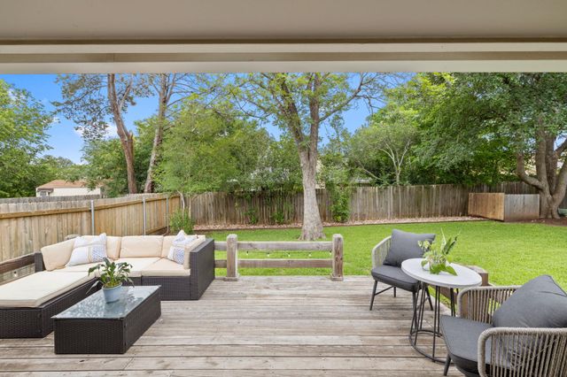 11609 Fast Horse DR, Austin, TX 78759