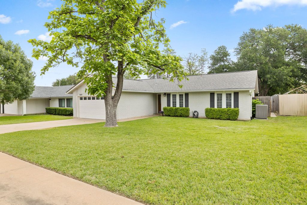 11609 Fast Horse DR, Austin, TX 78759
