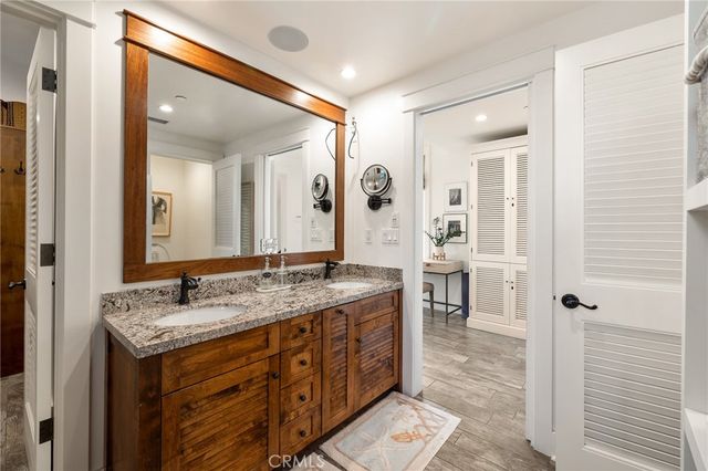 61 The Colonnade, Long Beach, CA 90803