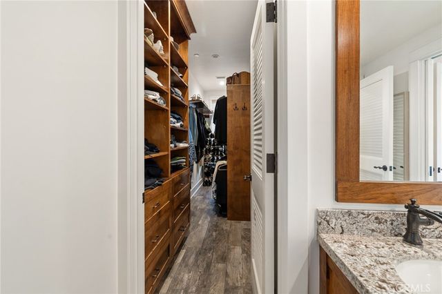 61 The Colonnade, Long Beach, CA 90803