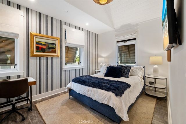 61 The Colonnade, Long Beach, CA 90803