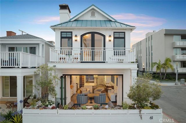 61 The Colonnade, Long Beach, CA 90803