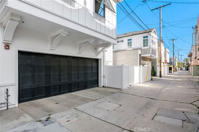 61 The Colonnade, Long Beach, CA 90803