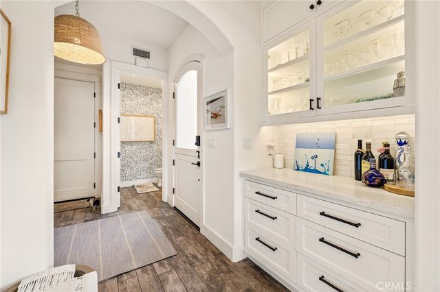 61 The Colonnade, Long Beach, CA 90803