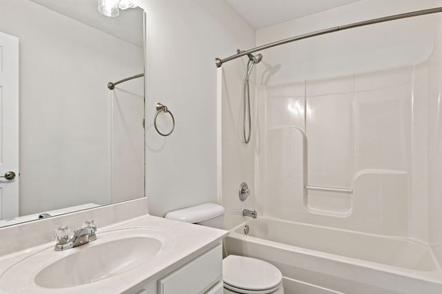 205 Shadow Glen Dr, Nashville, TN 37211