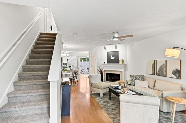 205 Shadow Glen Dr, Nashville, TN 37211
