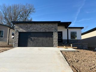 2613 N Prospect Avenue, Springfield, MO 65803