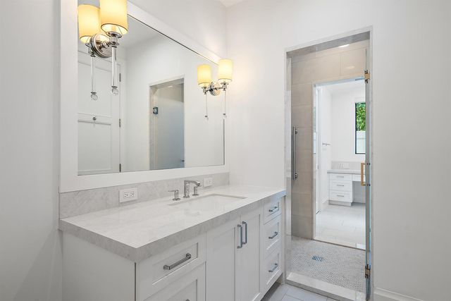 108 Waters Edge Drive, Jupiter, FL 33477