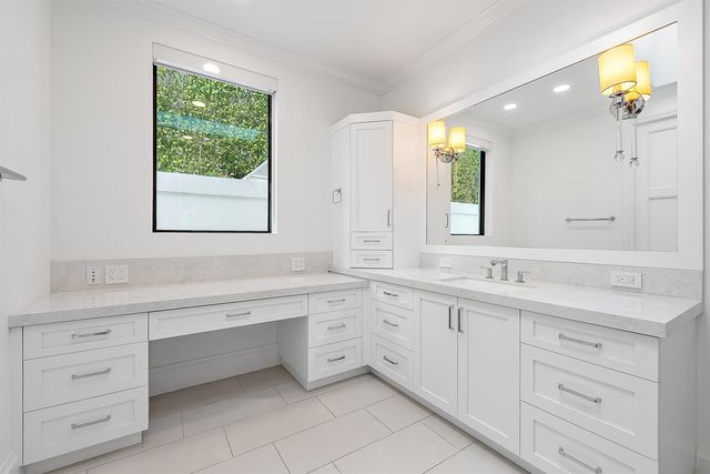 108 Waters Edge Drive, Jupiter, FL 33477