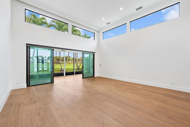 108 Waters Edge Drive, Jupiter, FL 33477