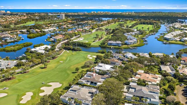 108 Waters Edge Drive, Jupiter, FL 33477
