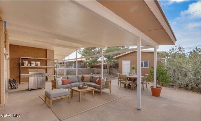 1057 Navarrette Circle, El Paso, TX 79907