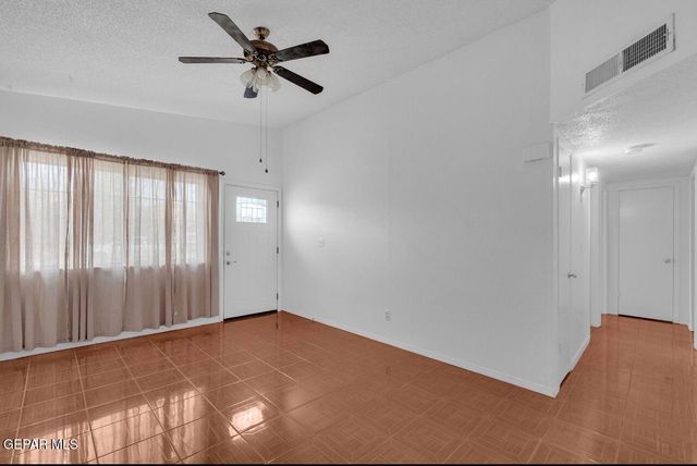 1057 Navarrette Circle, El Paso, TX 79907