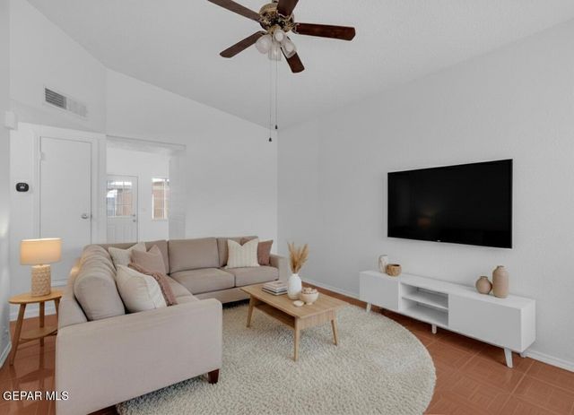 1057 Navarrette Circle, El Paso, TX 79907