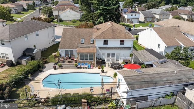1127 HOWER LN, Philadelphia, PA 19115