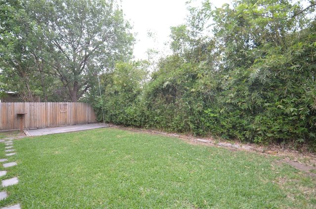 2118 Marnel Road A, Houston, TX 77055