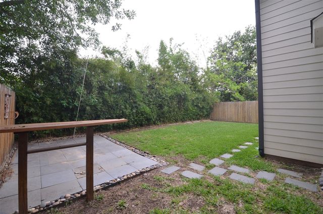 2118 Marnel Road A, Houston, TX 77055